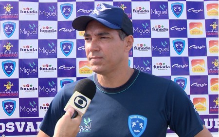 Ex-Santos, Alberto assume interinamente o Osvaldo Cruz após saída de Luciano Baiano