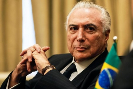 Temer dá posse hoje a nove ministros