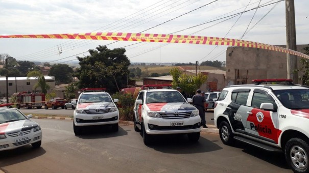 Adolescente faz amigo refm em residncia em lvares Machado