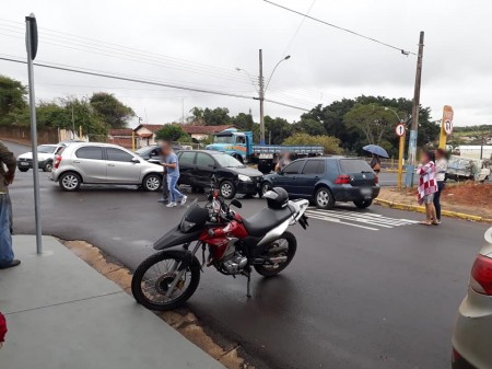 Acidente de trânsito foi registrado no cruzamento da Dr. Miranda com a Yutaka Abe em OC