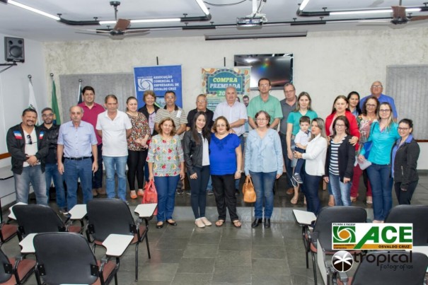 ACEOC entregas prmios da etapa do Dia dos Pais da Promoo Compra Premiada