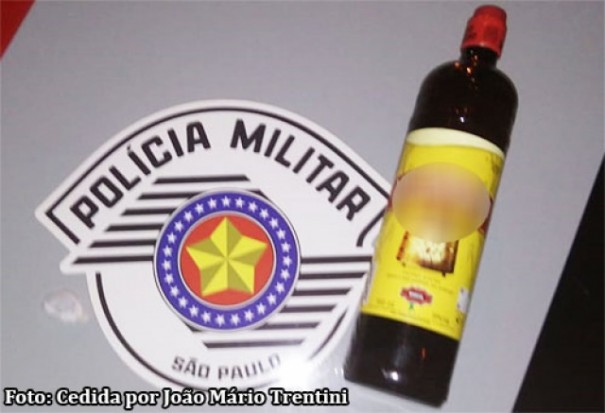 Passageira � acusada de promover desordem no interior de um �nibus em Parapu�