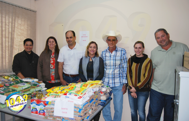 Organizao do rodeio de OC entregou alimentos arrecadados para entidades do municpio