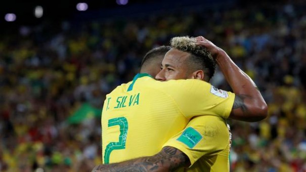 Brasil vence a S�rvia por 2 a 0