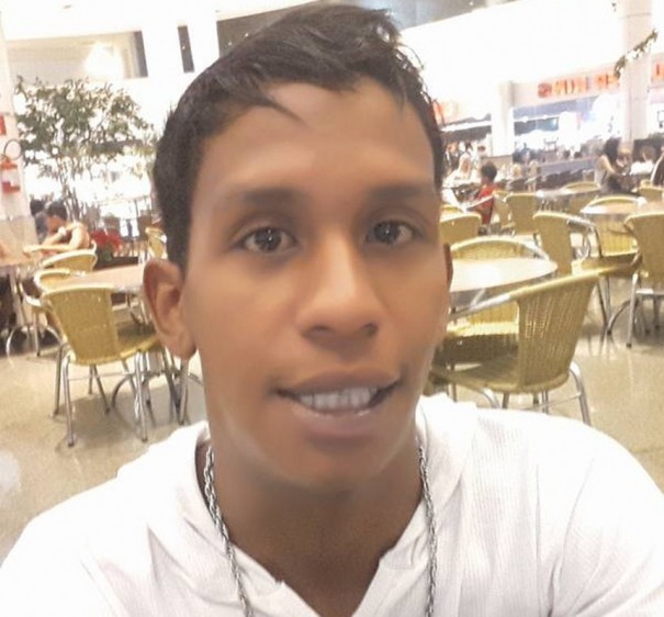 Rapaz morre baleado pela PM depois de jogar carro contra policiais em mercado
