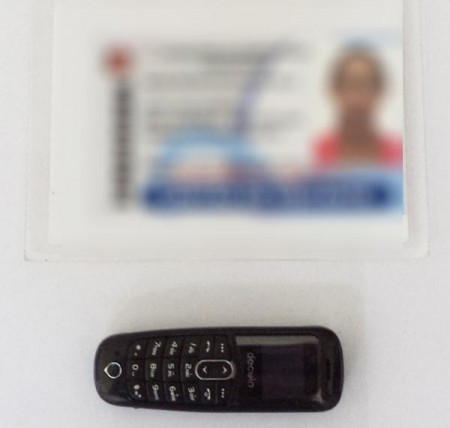 Mais um celular é apreendido com visitante na penitenciária de Flórida 