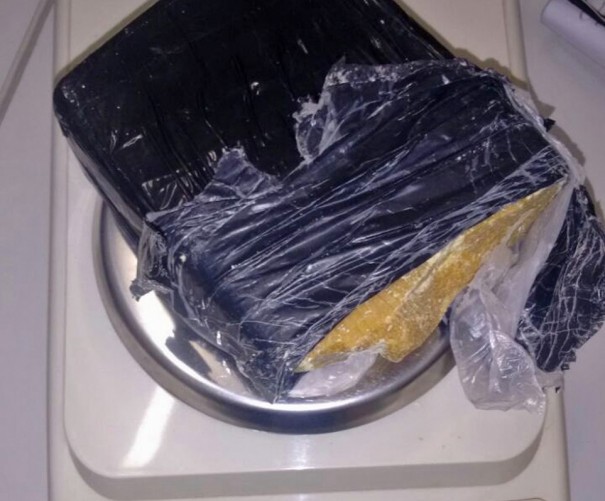 Crack e balana de preciso so apreendidos em lvares Machado