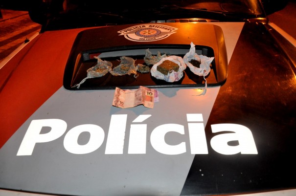 Menor  apreendido por trfico de droga na Vila Esperana