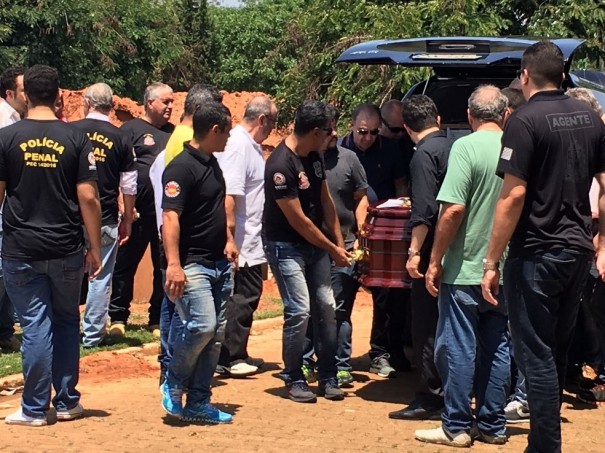 Corpo do presidente do Sindicato dos Agentes Penitencirios  sepultado em Presidente Prudente