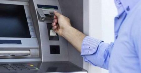 Agências bancárias não abrem no dia 31