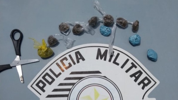 Adolescente de 16 anos  apreendido por trfico de drogas pela PM em Adamantina