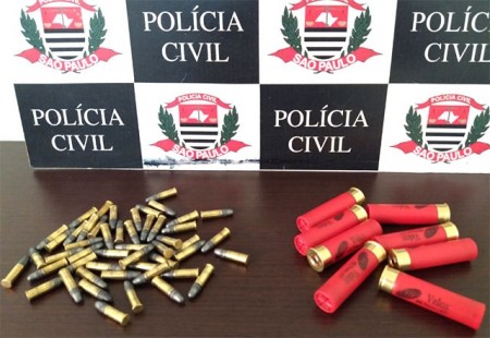 Polícia Civil de Bastos apreende munições na casa de homem de 36 anos