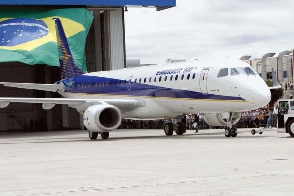 Embraer e Boeing firmam parceria para acelerar crescimento