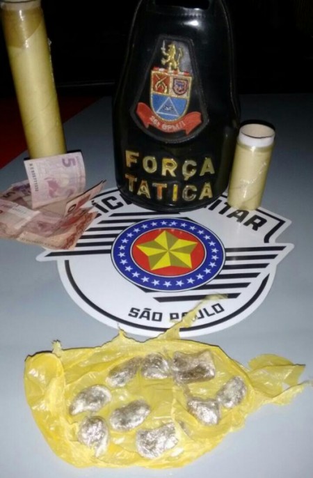 Menor é apreendido pela Polícia Militar com droga e dinheiro do tráfico em Dracena