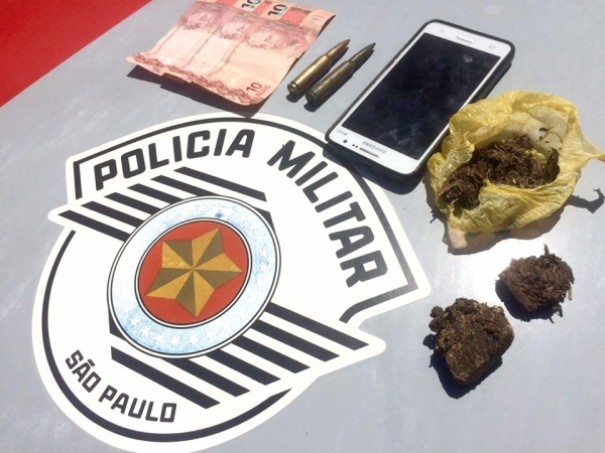 Polcia Militar prende homem de 20 anos por trfico de drogas em Adamantina