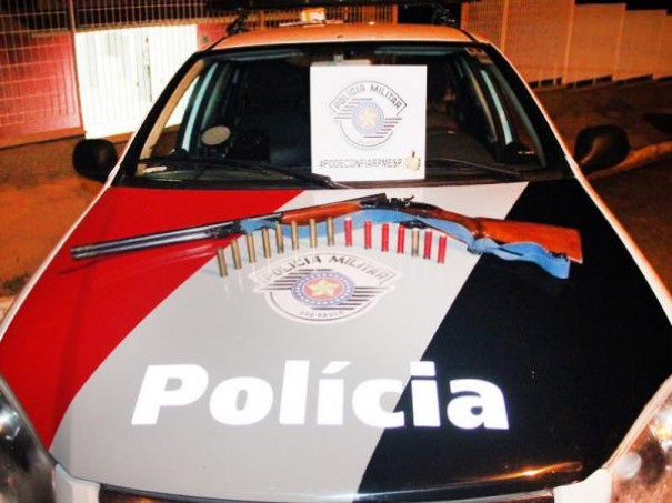Aps denncia, Polcia Militar apreende arma de fogo em Maripolis