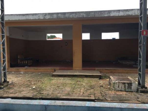 Vizinhos do antigo Plimec fazem nova den�ncia sobre cracol�ndia