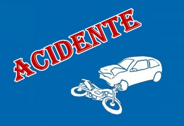 Acidente entre carro e moto deixa duas pessoas feridas no centro de Osvaldo Cruz