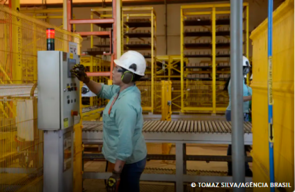 Ipea diz que mercado de trabalho pode absorver fim da escala 6x1