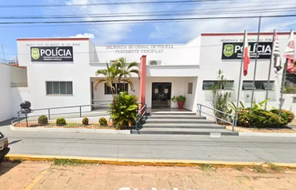 Carro desgovernado mata idoso e deixa jovem ferida em Presidente Venceslau