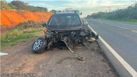 Acidente entre carro e carreta Ã© registrado em rodovia entre Rancharia e Bastos