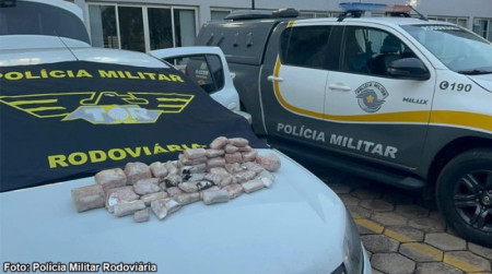 AÃ§Ã£o conjunta da PolÃ­cia RodoviÃ¡ria e FICCO/SP apreende R$ 540 mil em haxixe marroquino na rodovia SP-425