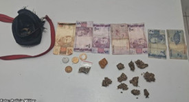Homem Ã© preso com crack e maconha durante patrulhamento da PM em Bastos