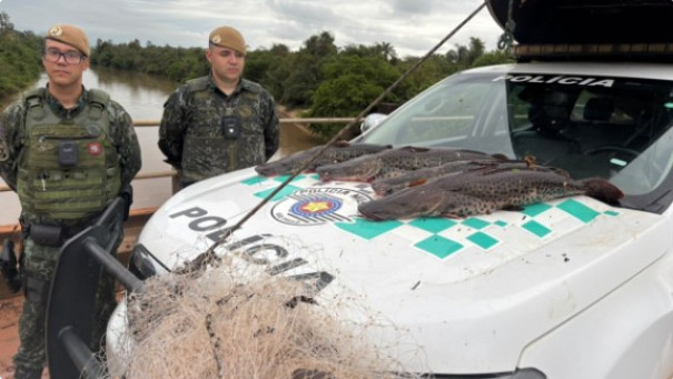 Pescador é autuado após captura de pintados abaixo da medida no Rio Aguapeí em Flórida Paulista