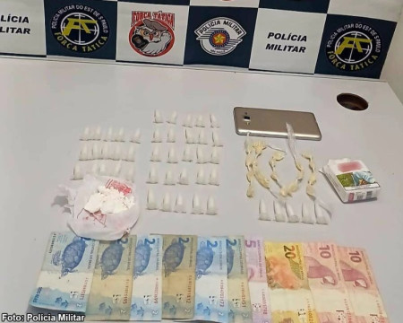 IndivÃ­duo Ã© preso no Jardim Esplanada em Bastos com diversas porÃ§Ãµes de cocaÃ­na e crack