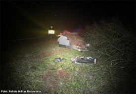 ColisÃ£o frontal entre carro e moto deixa um morto e trÃªs feridos na rodovia SP-421 em Nantes