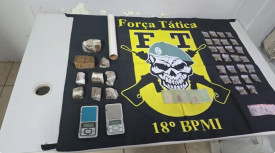 ApÃ³s esconder droga no forro do banheiro, rapaz Ã© preso por trÃ¡fico no Conjunto Habitacional JoÃ£o Domingos Netto