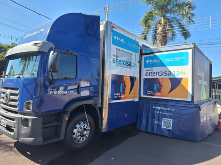 Projeto Nossa Energia promove troca de lÃ¢mpadas e ventiladores em ParapuÃ£