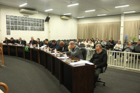 Projetos do Legislativo sÃ£o destaque na 10Âª SessÃ£o OrdinÃ¡ria da CÃ¢mara Municipal de Osvaldo Cruz