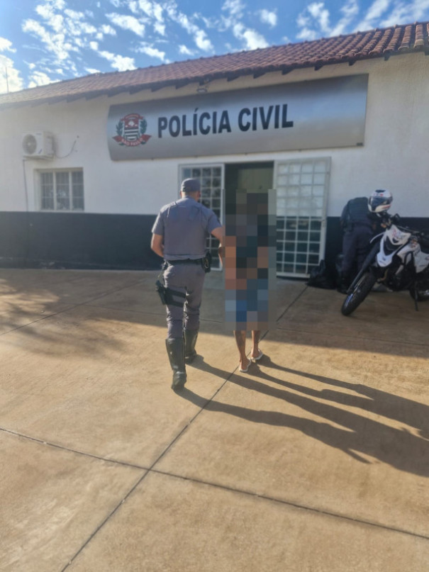 Polícia Militar apreende droga e katana durante abordagem em Osvaldo Cruz