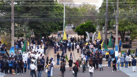 Caminhada CÃ­vica de 7 de Setembro reÃºne comunidade em celebraÃ§Ã£o Ã  IndependÃªncia do Brasil em Osvaldo Cruz