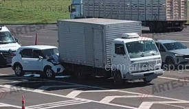 Acidente envolvendo trÃªs veÃ­culos deixa vÃ­tima em estado grave perto de praÃ§a de pedÃ¡gio na SP-270