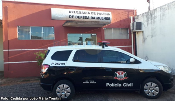 Homem é preso em flagrante suspeito de ameaçar e perseguir ex-esposa em Bastos