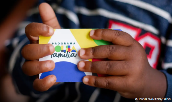 Caixa paga Bolsa Família a beneficiários com NIS de final 3