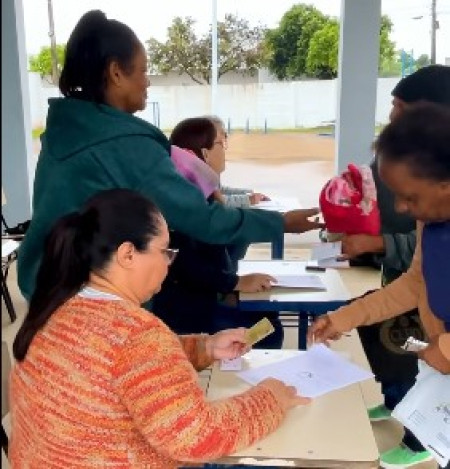 Prefeitura de Osvaldo Cruz realiza entrega de cobertores por meio de emendas impositivas