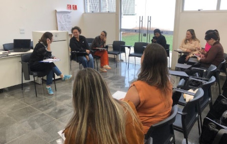 Prefeitura de OC promoveu capacitaÃ§Ã£o de equipe de Escuta Especializada durante campanha Maio Laranja