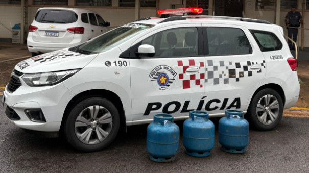 PM esclarece furto, recupera botijões de gás e três envolvidos são detidos em Adamantina