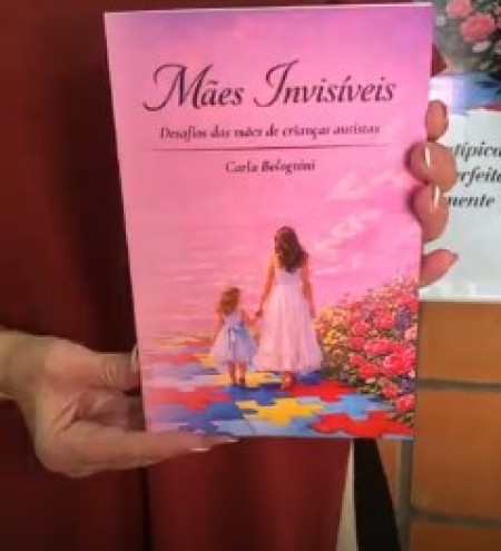 Escritora Carla Bolognini lanÃ§a livro âMÃ£es InvisÃ­veisâ em Osvaldo Cruz nesta quinta-feira