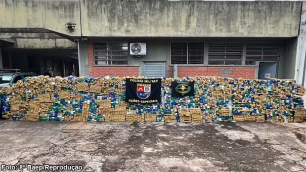 Motorista é preso após ser flagrado transportando mais de 4 toneladas de maconha na SP-270