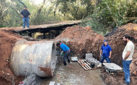 Prefeitura de Osvaldo Cruz realiza recuperaÃ§Ã£o de ponte e melhorias na Estrada do Silo, no Bairro CanguÃ§u