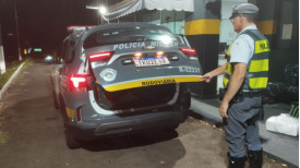 Passageiro Ã© retirado de Ã´nibus na SP-294 em Adamantina apÃ³s causar transtornos durante viagem