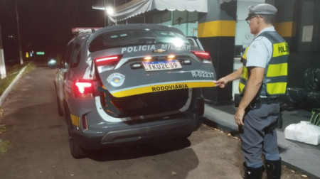 Passageiro Ã© retirado de Ã´nibus na SP-294 em Adamantina apÃ³s causar transtornos durante viagem