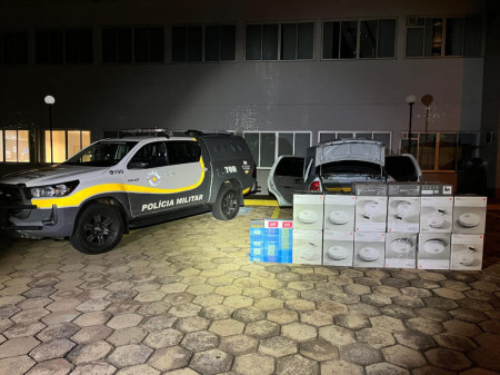 Carro Ã© apreendido ao transportar 39 robÃ´s aspiradores e 35 celulares sem documentaÃ§Ã£o fiscal