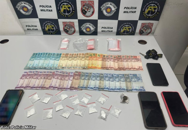 Força Tática prende dois homens por tráfico e associação ao crime no centro de Tupã