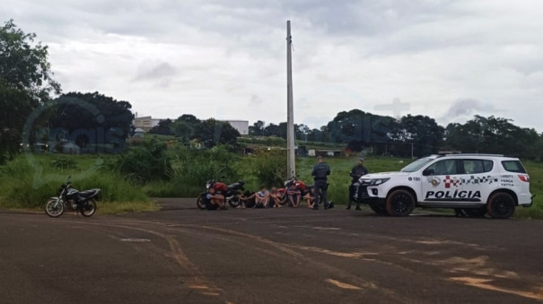 Força Tática flagra motociclistas cometendo infrações e apreende veículos no Universitário IV
