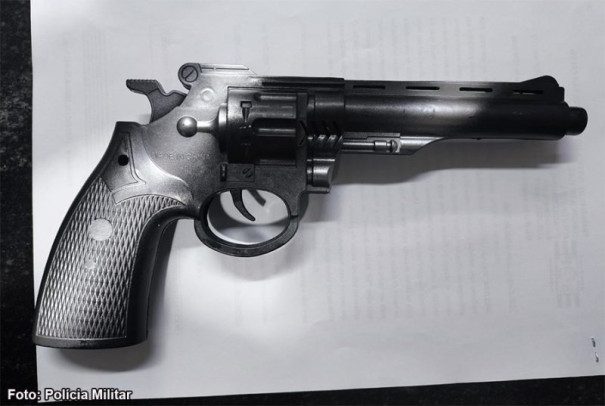 Em 25 minutos Polícia Militar captura ladrão após roubo a drogaria no centro de Tupã